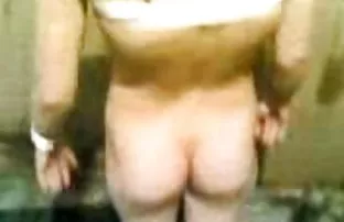 XXX جوان داستانهای سکسی مصور سرخ شده در پشت