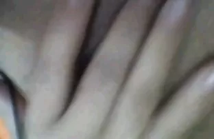 XXX انگشتان دست و بازی با داستان تصویری سکسی گربه های خوشمزه
