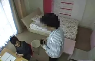 XXX استیو قرار داده حرامزاده خود را داستان سکش تصویری در شکم خود دهان