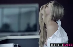XXX آنها به دنبال ساخت خانه داستان پورنو تصویری دختران پورنو