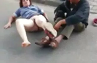 XXX و بهترین داستانهای سکسی تصویری لوسی وایلد با آن بازی کند.